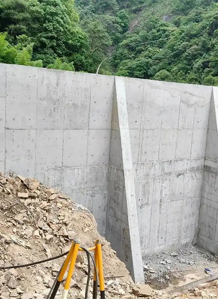 威海环翠区重力式挡土墙